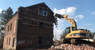 Демонтаж кирпичного дома Лянтор, цена от 3005 руб.