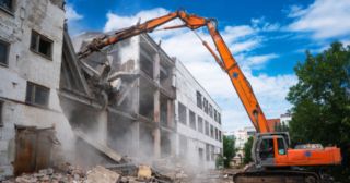 Промышленный демонтаж зданий Лянтор, цена от 3005 руб.